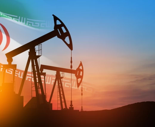 Το πετρέλαιο παίρνει ξανά φωτιά, οι μετοχές πέφτουν – «Υπό ασφυκτικό έλεγχο» το Ορμούζ, σύννεφα στην εκεχειρία